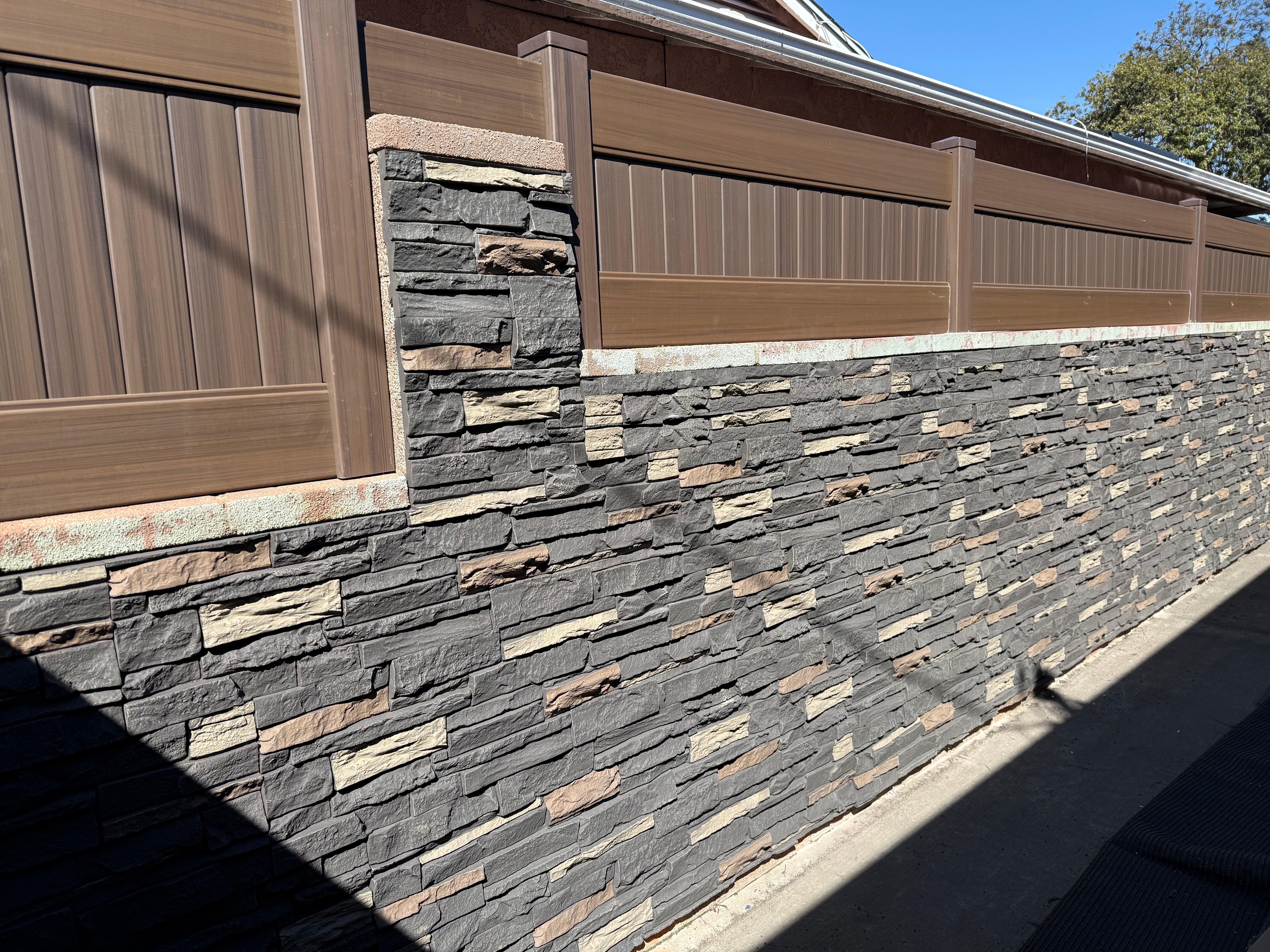 Slate Stone-B (Iron Gray / Desert Yellow)