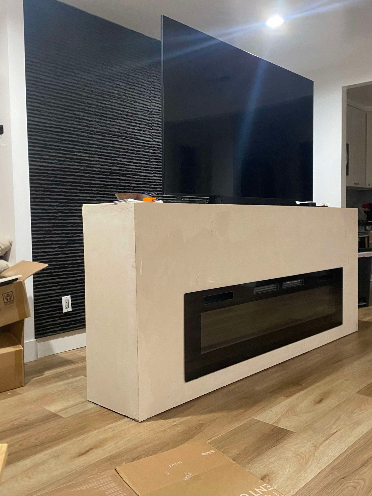WallWell Flowing Stone Wall Panel — clearance product photo 2