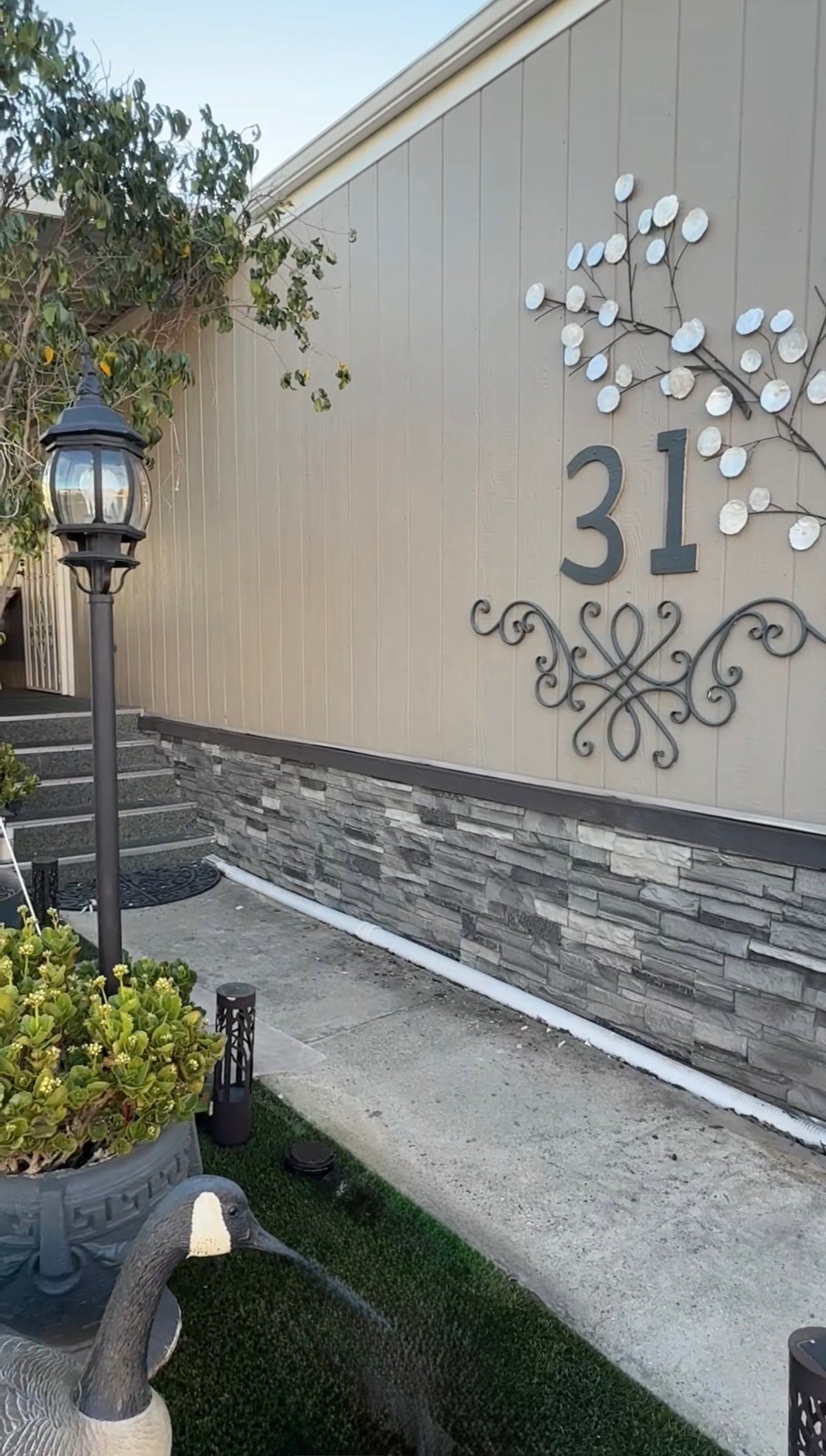 2-Pack Faux Stone Wall Panels & Corners (41.92x12.4in)